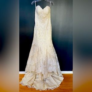 Matthew Christopher wedding dress. Cream and champagne lace. Size 14.